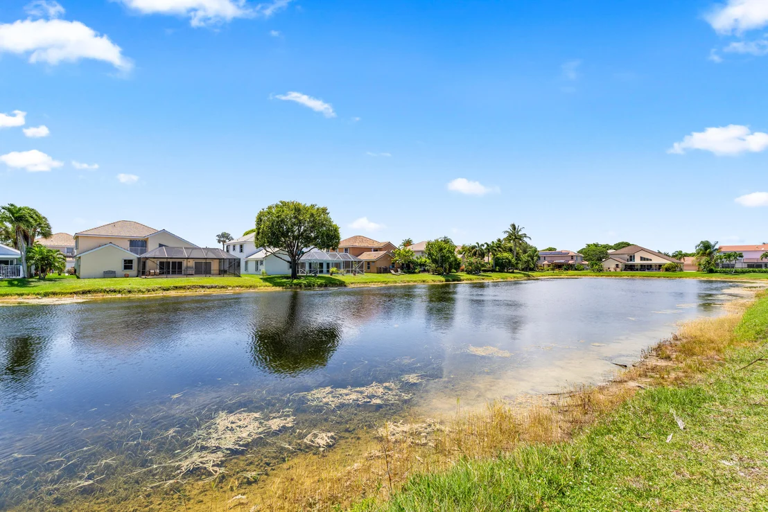 Photo of 8885 Spring Valley Drive