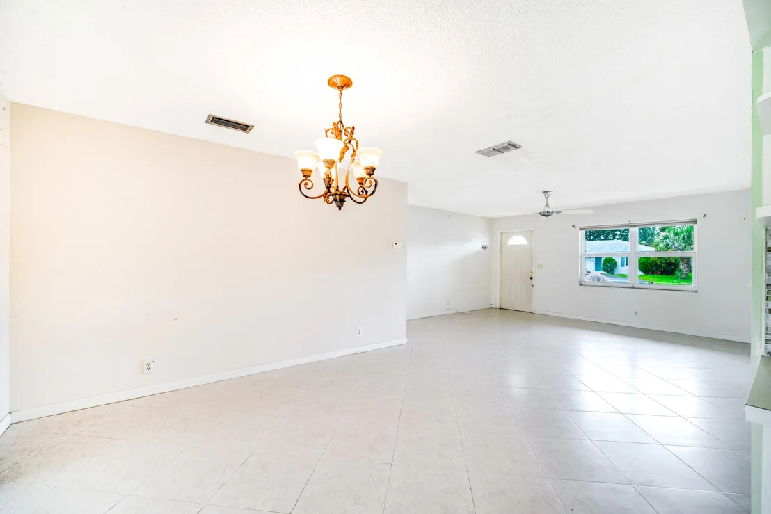Photo of 19462 Carolina Circle