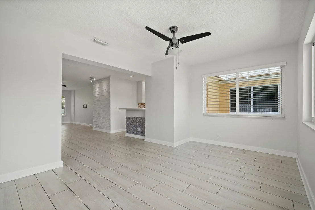 Photo of 2265 SE 12th Street