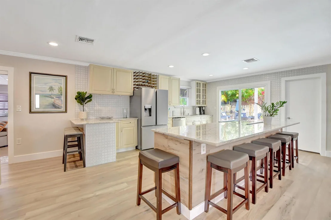 Photo of 1599 Isabel Este Road