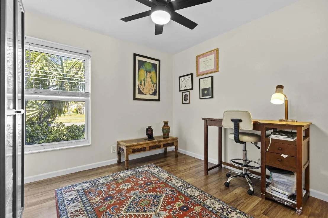 Photo of 836 NW 9th Way