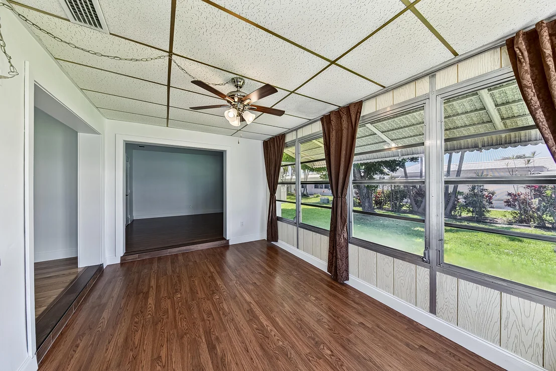 Photo of 2521 N Cypress Road
