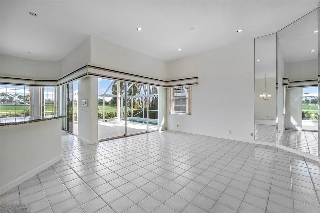 Photo of 325 Eagleton Golf Drive