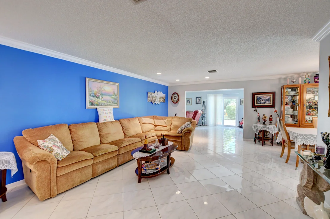 Photo of 6639 Overland Drive