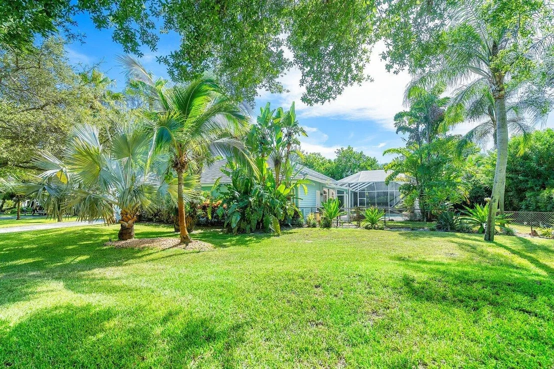 Photo of 18730 SE Lakeside Way