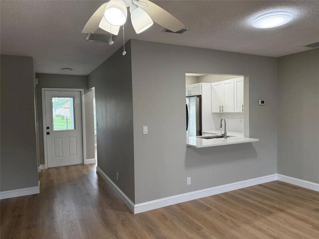 Photo of 6111 Rainbow Circle