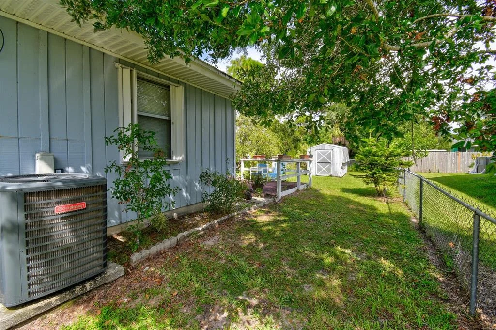 Photo of 5906 Tangelo Drive