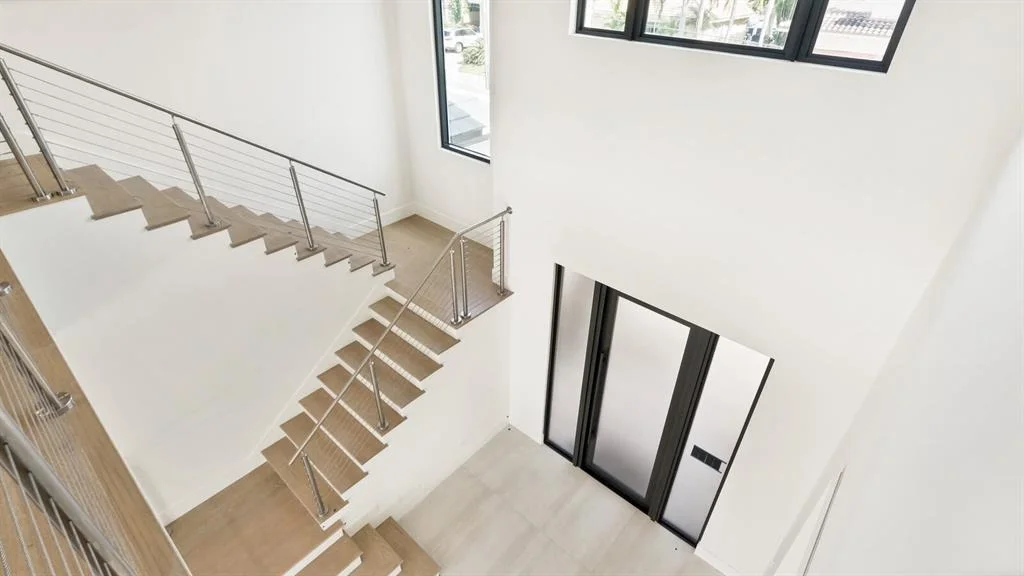 Photo of 3049 NE 7 Drive