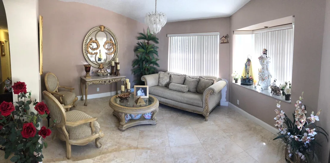 Photo of 819 Colonial Road
