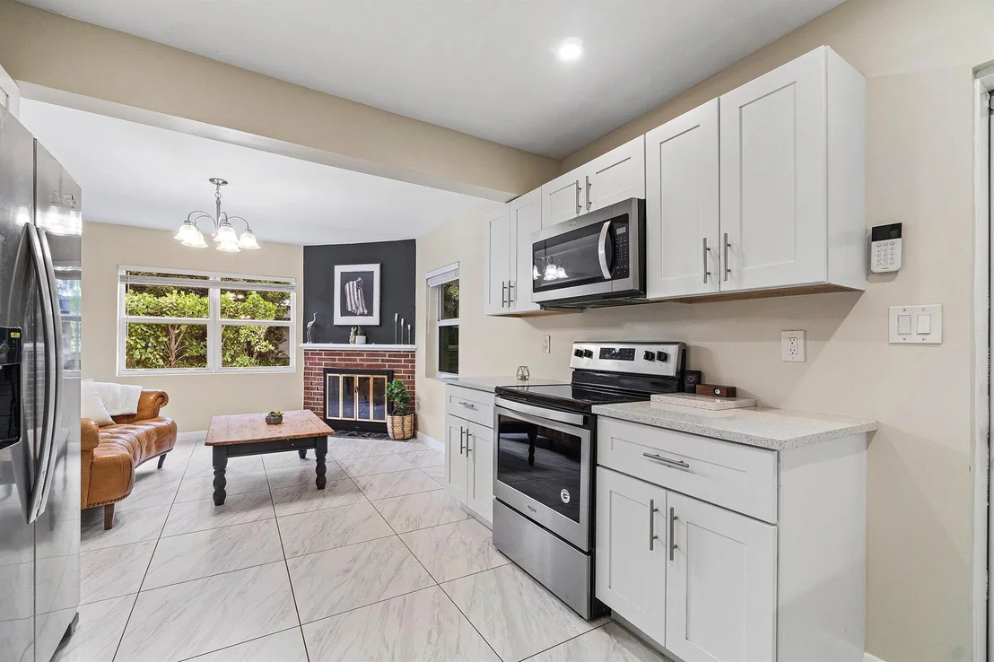 Photo of 1923 Holman Drive