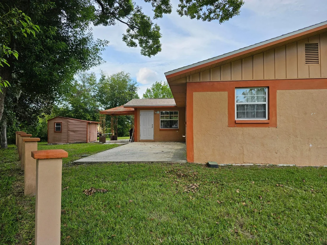 Photo of 474 Lake Road