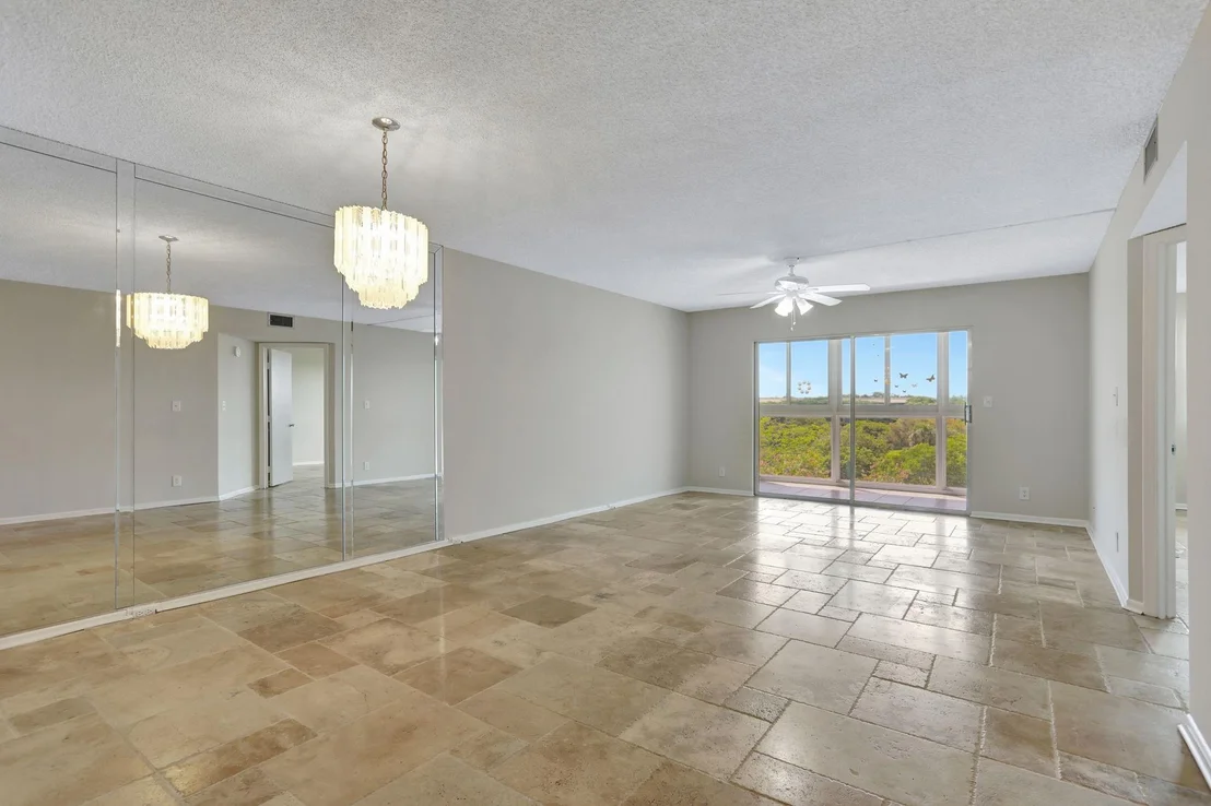 Photo of Unit D4 at 1602 Abaco Drive