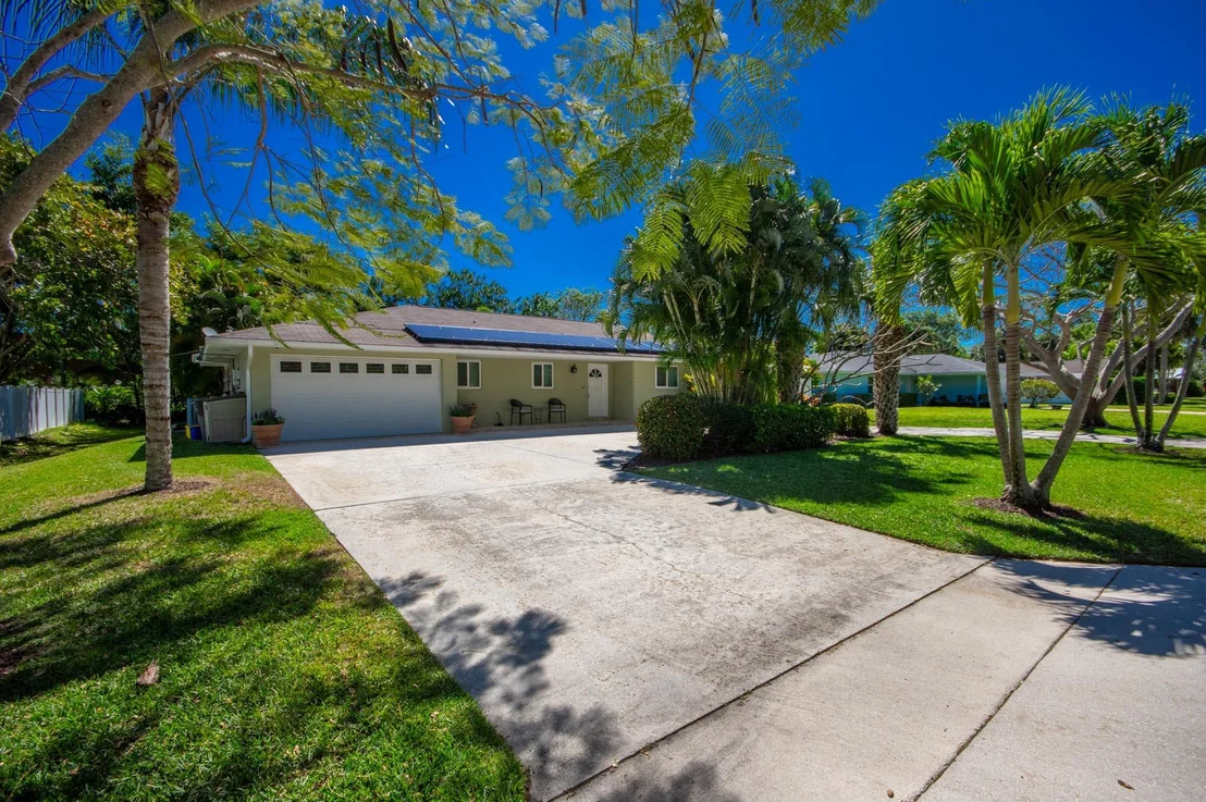 Photo of 5116 Laird Lane
