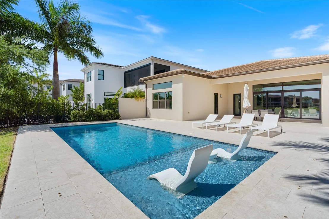Photo of 9948 Espresso Manor