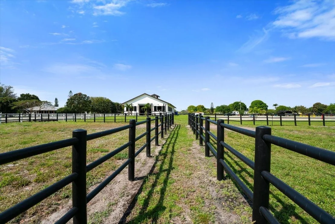 Photo of 2040 Galloway Trail