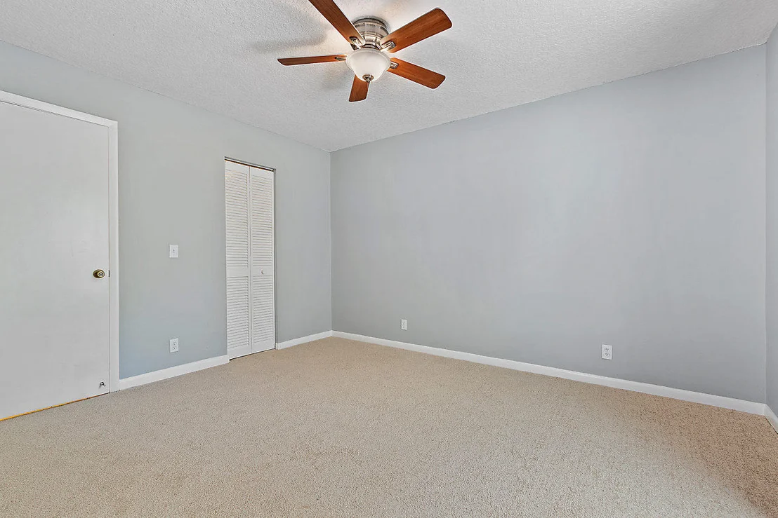 Photo of 302 Maplecrest Circle