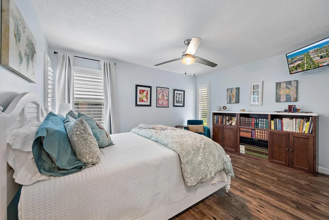Photo of 11 Loggerhead Lane