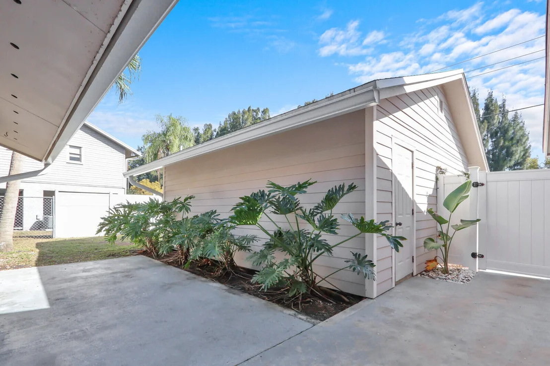 Photo of 8074 SE River Lane