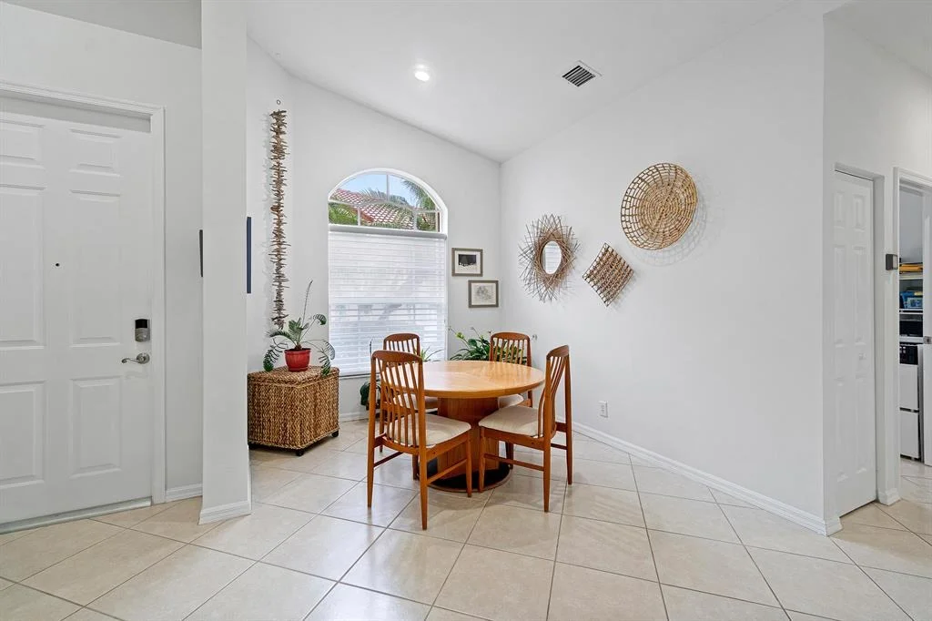 Photo of 15209 Ixora Road