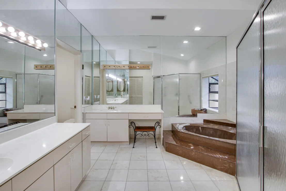 Photo of 7770 La Corniche Circle