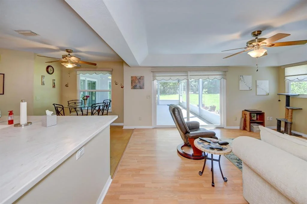 Photo of 4284 SE Rainbows End