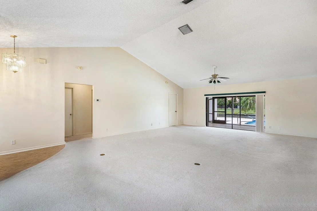 Photo of 9439 Sun Pointe Drive