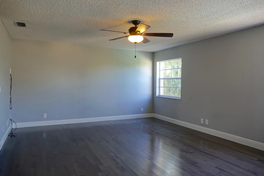 Photo of 11061 Lakeaire Circle