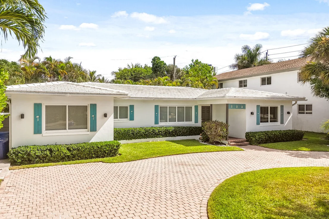 Photo of 1182 Beach Road