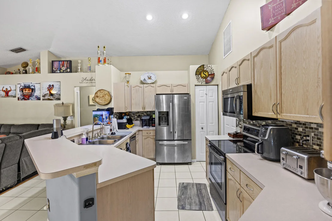 Photo of 6434 Mandarin Boulevard