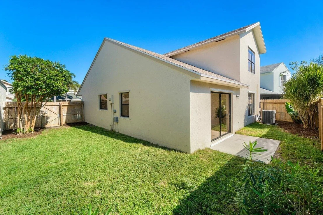 Photo of 98 Azalea Circle