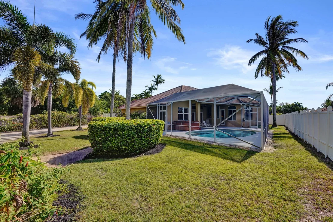 Photo of 603 N Cypress Drive