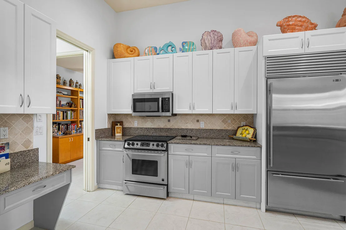 Photo of 7373 Falls Road W