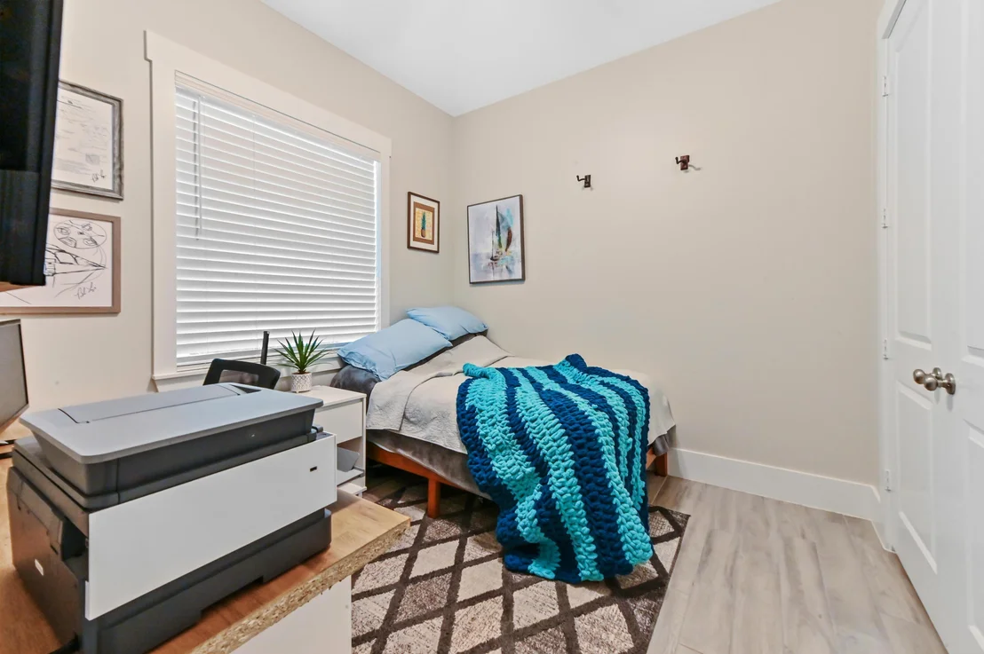 Photo of 443 SE Dolphin Drive