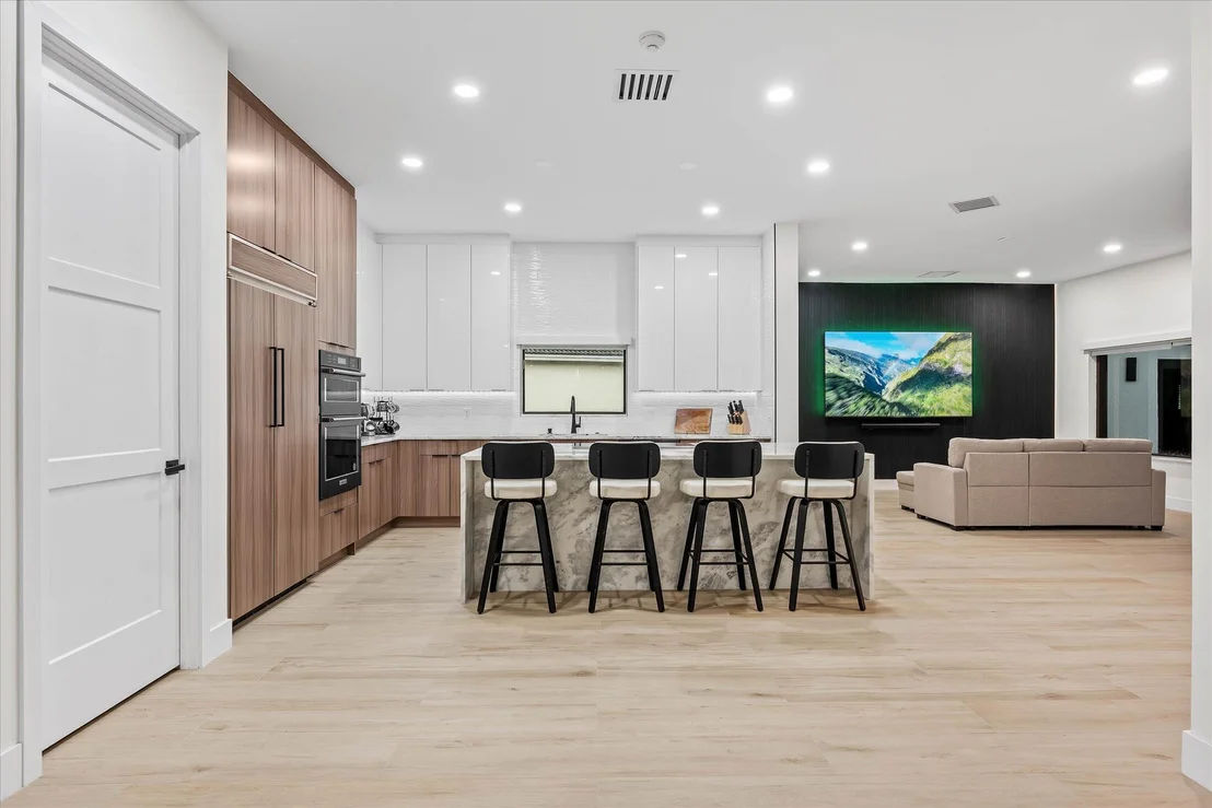 Photo of 2670 Tecumseh Drive