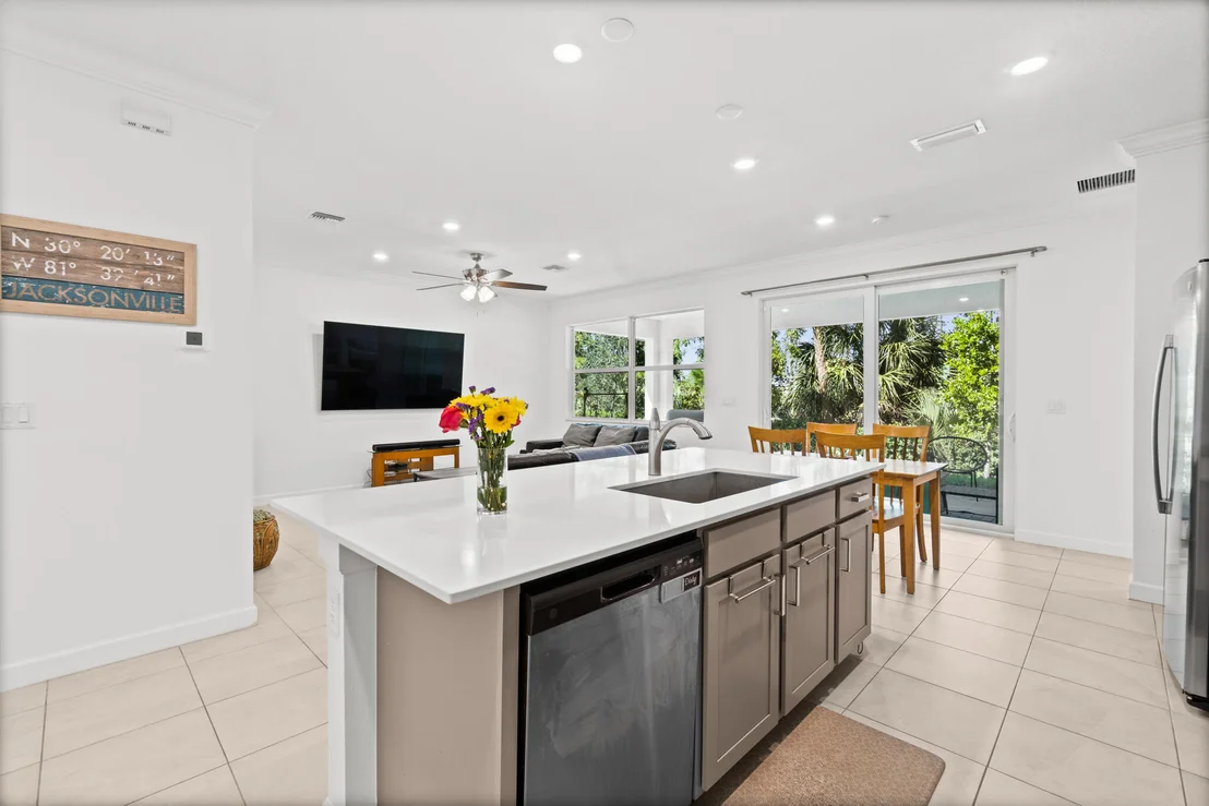 Photo of 460 Veridian Circle NW