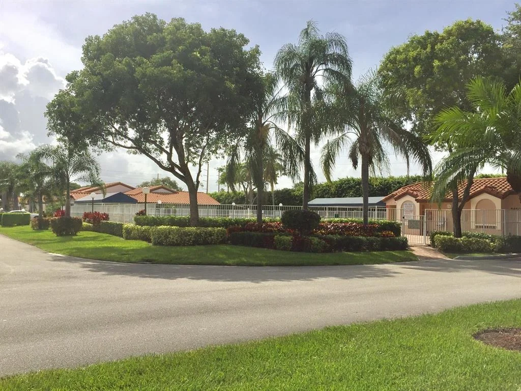 Photo of 6456 Mill Pointe Circle