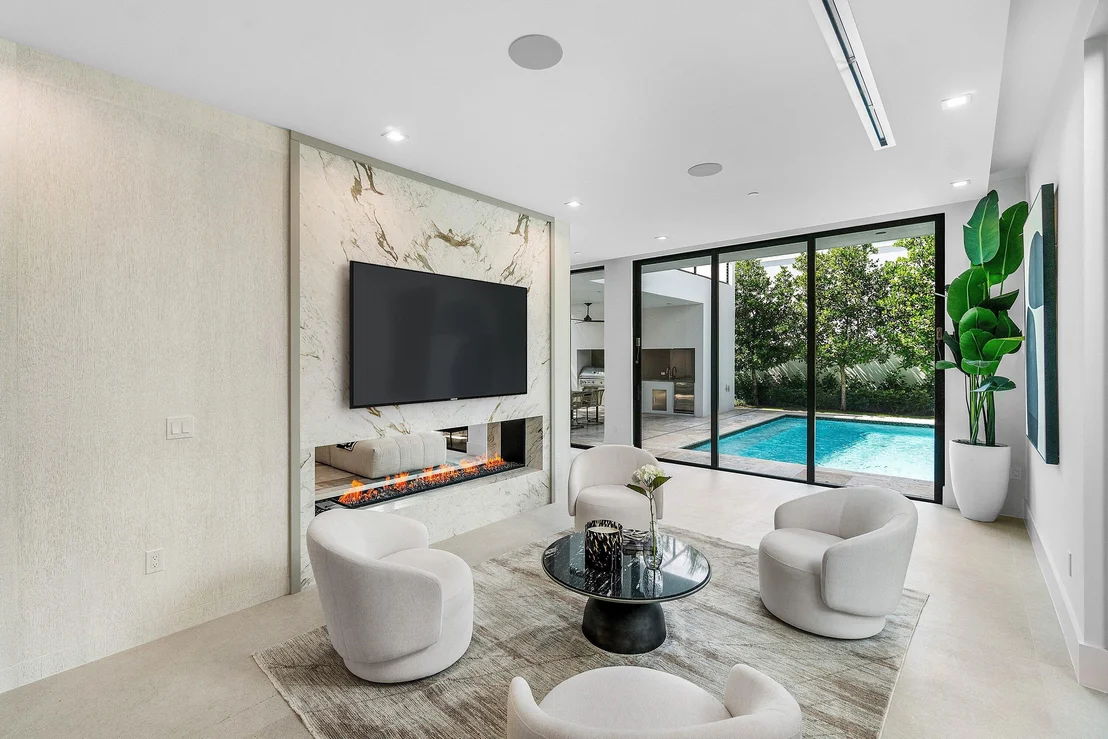 Photo of 810 Palm Trail