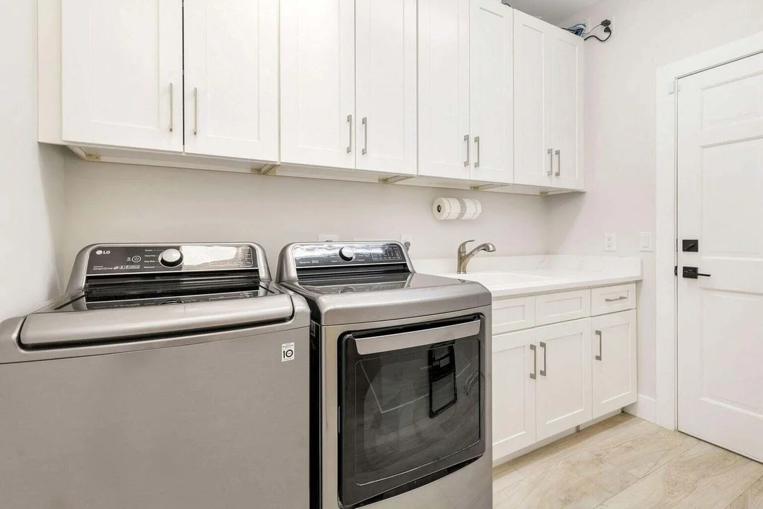 Photo of 3914 Outlook Court