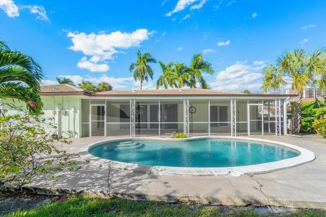 Photo of 1241 Emerald Drive