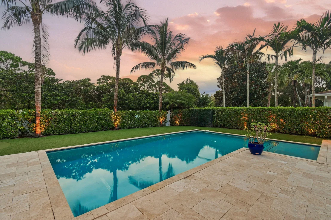 Photo of 350 Caravelle Drive