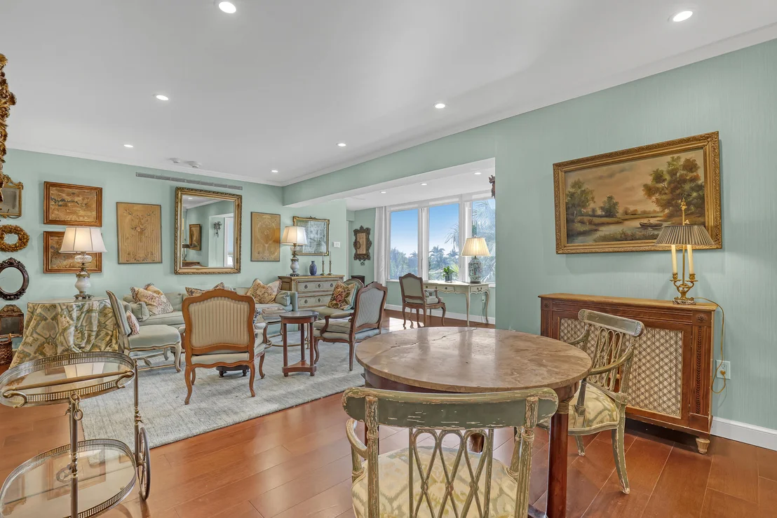 Photo of Unit 302B at 44 Cocoanut Row