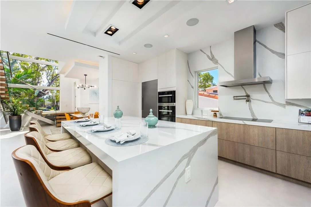 Photo of 4610 Alton Road