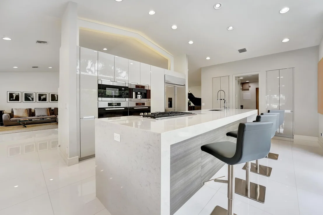 Photo of 4325 White Cedar Drive