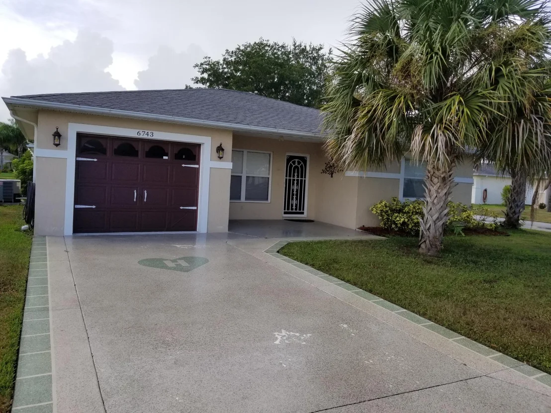Photo of 6743 Tulipan