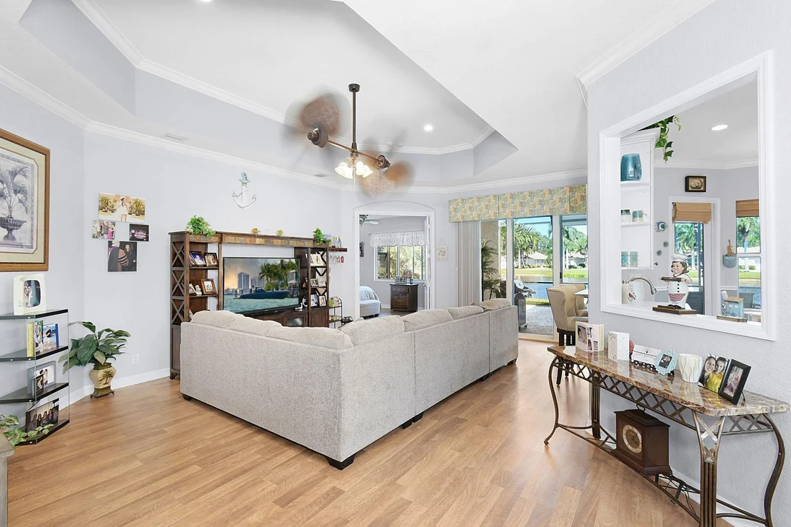 Photo of 6556 SE Broadmoor Lane