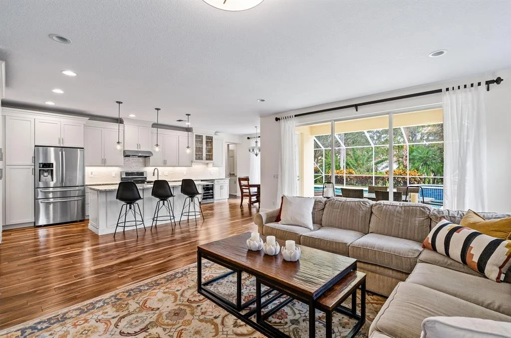 Photo of 4011 Community Drive
