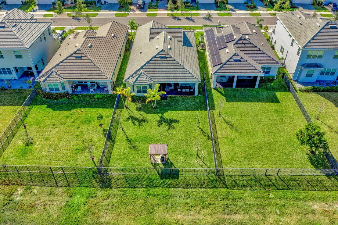 Photo of 15121 Goldfinch Circle