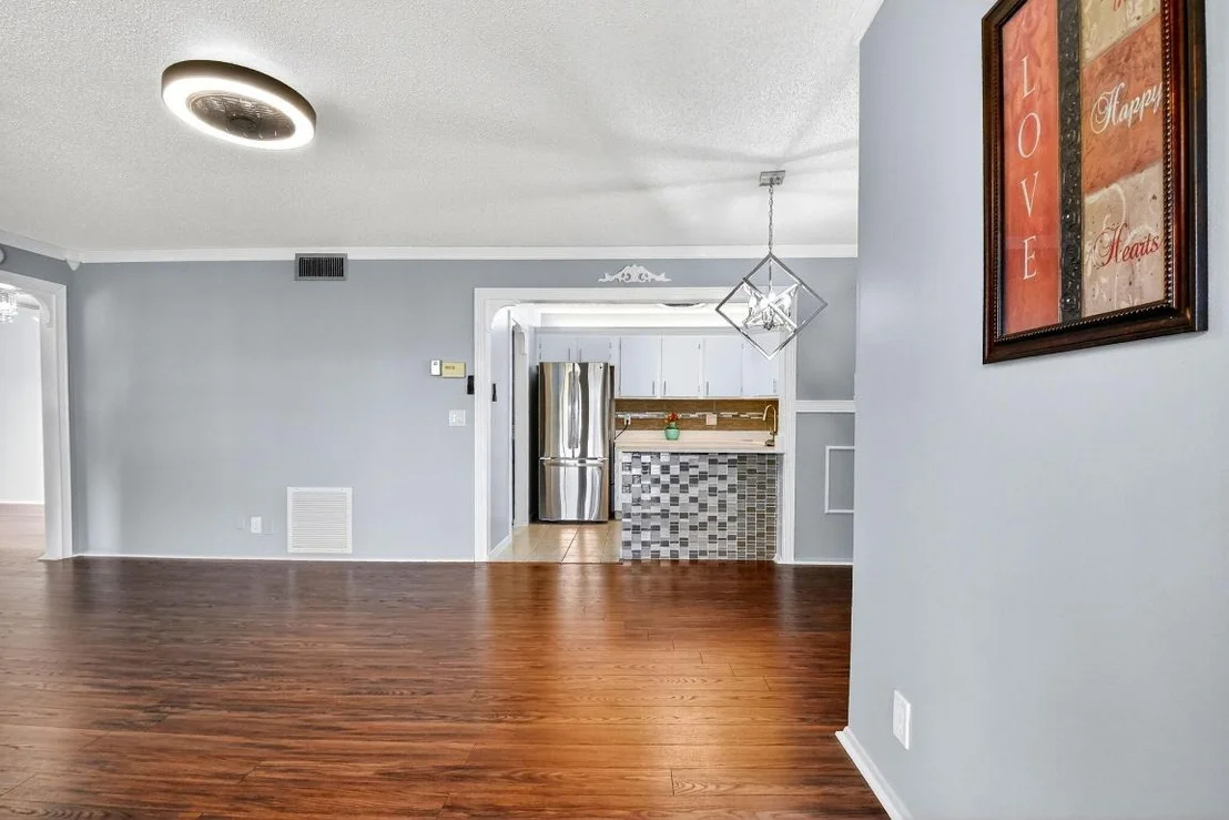 Photo of Unit A2 at 337 Knotty Pine Circle