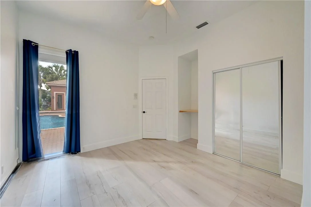 Photo of 5879 NW 124th Way