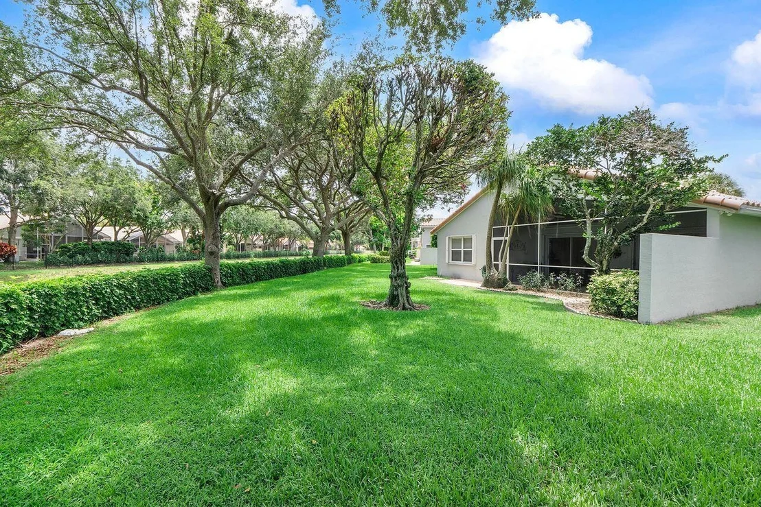 Photo of 6643 Sherbrook Drive